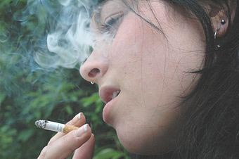 nebezpečný je nikotín pre mladé ženy